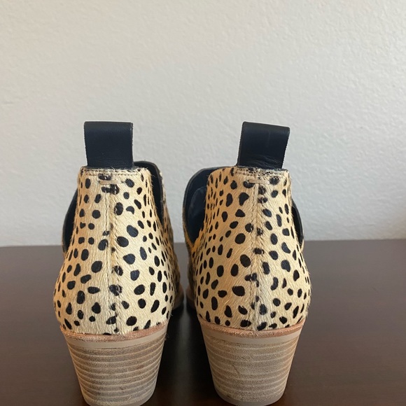 Dolce Vita Sonni Leopard Calf Hair Booties - Picture 4 of 6